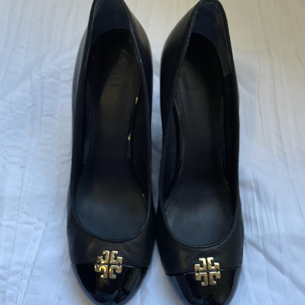 Tory Burch wedges black size 7